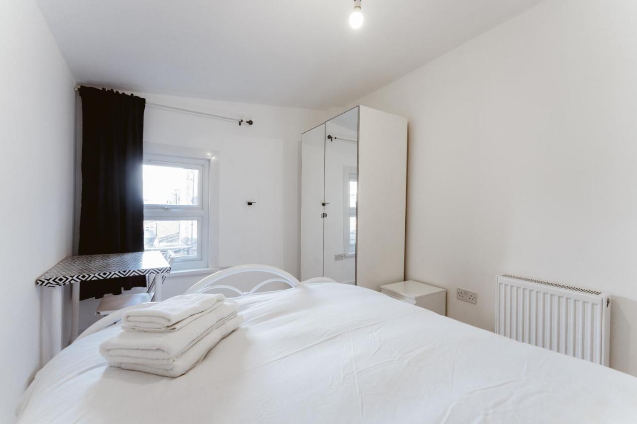 Mile End Double Rooms 27 Guest House Londyn Zewnętrze zdjęcie