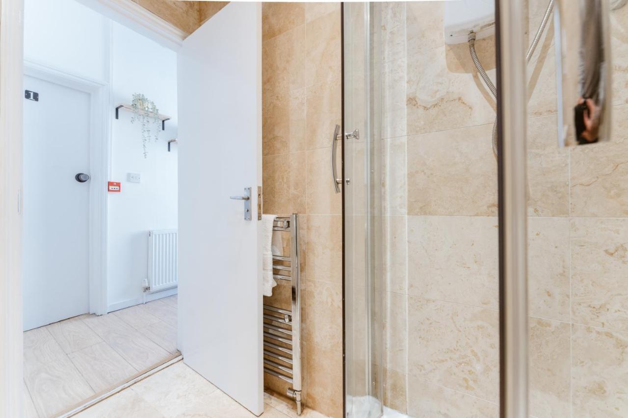 Mile End Double Rooms 27 Guest House Londyn Zewnętrze zdjęcie