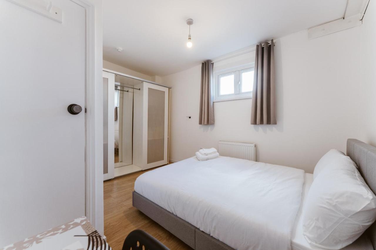 Mile End Double Rooms 27 Guest House Londyn Zewnętrze zdjęcie